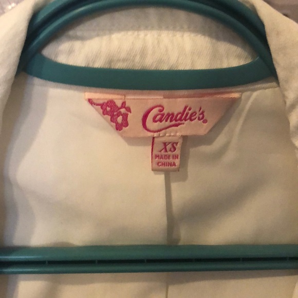 White blazer - Picture 2 of 3